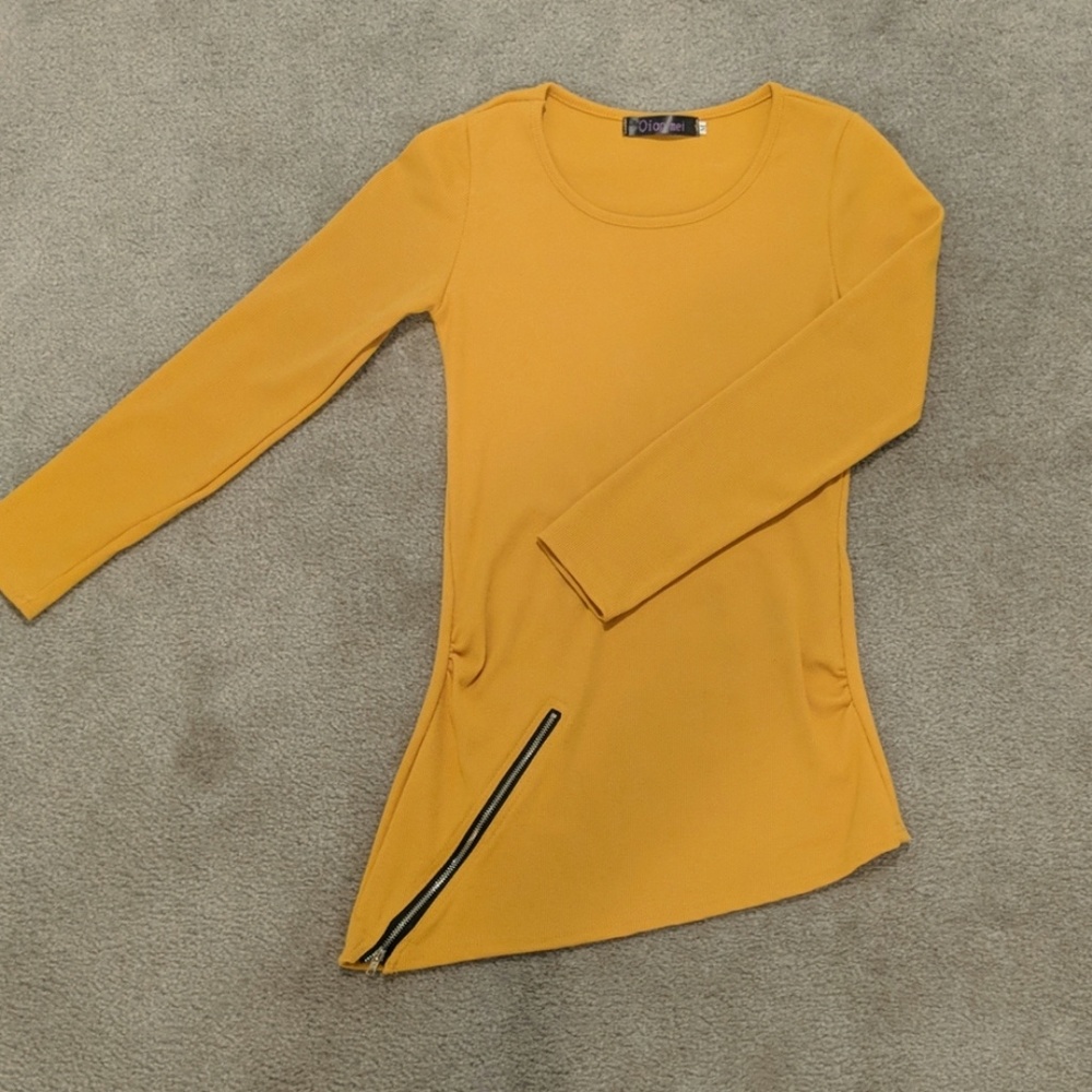Cotton-polyester blend stretchy top